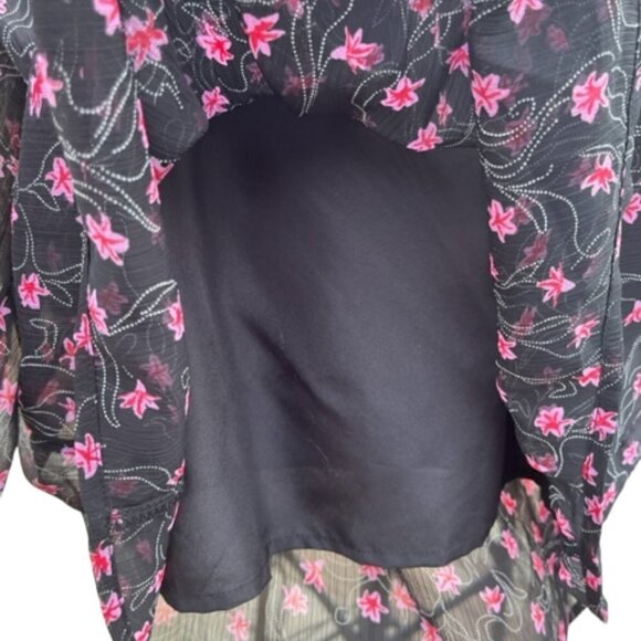 Elizabeth And James EUC Long Sleeve Black Pink Floral Sheer Smocked Neck Top Med - Picture 16 of 16